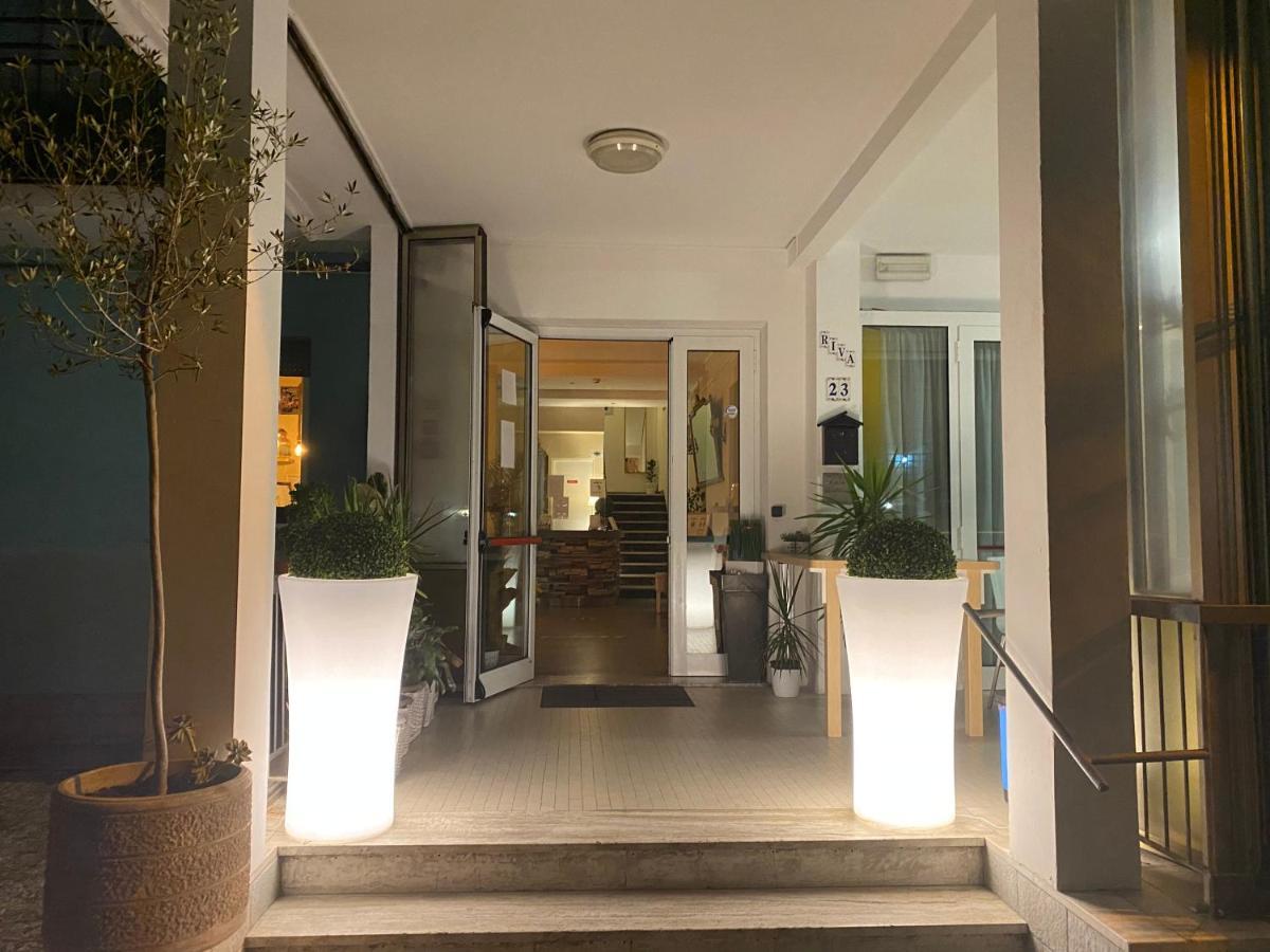 Hotel Riva Rimini Buitenkant foto